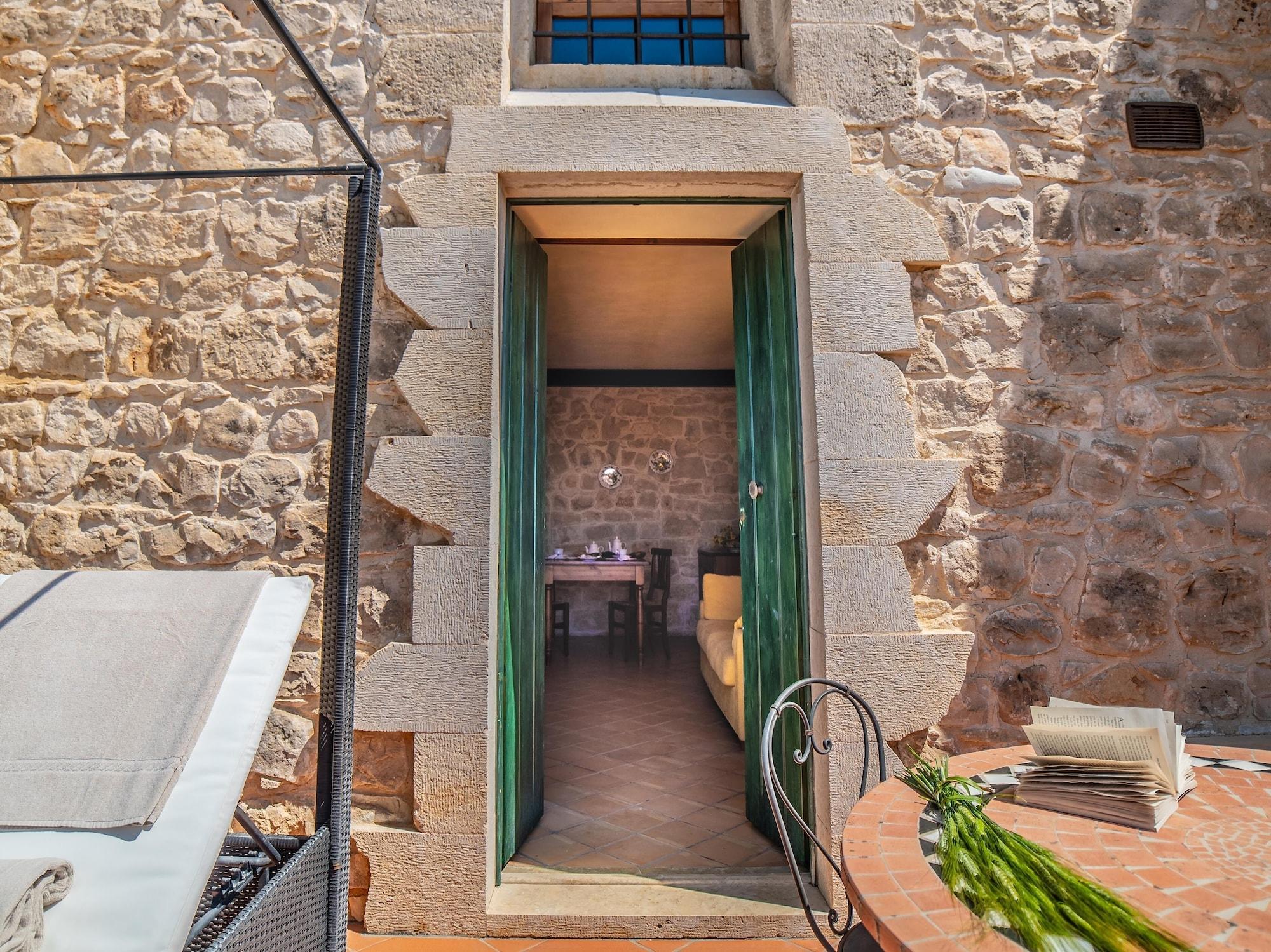 Torre Don Virgilio Country Hotel Cannizzara Экстерьер фото